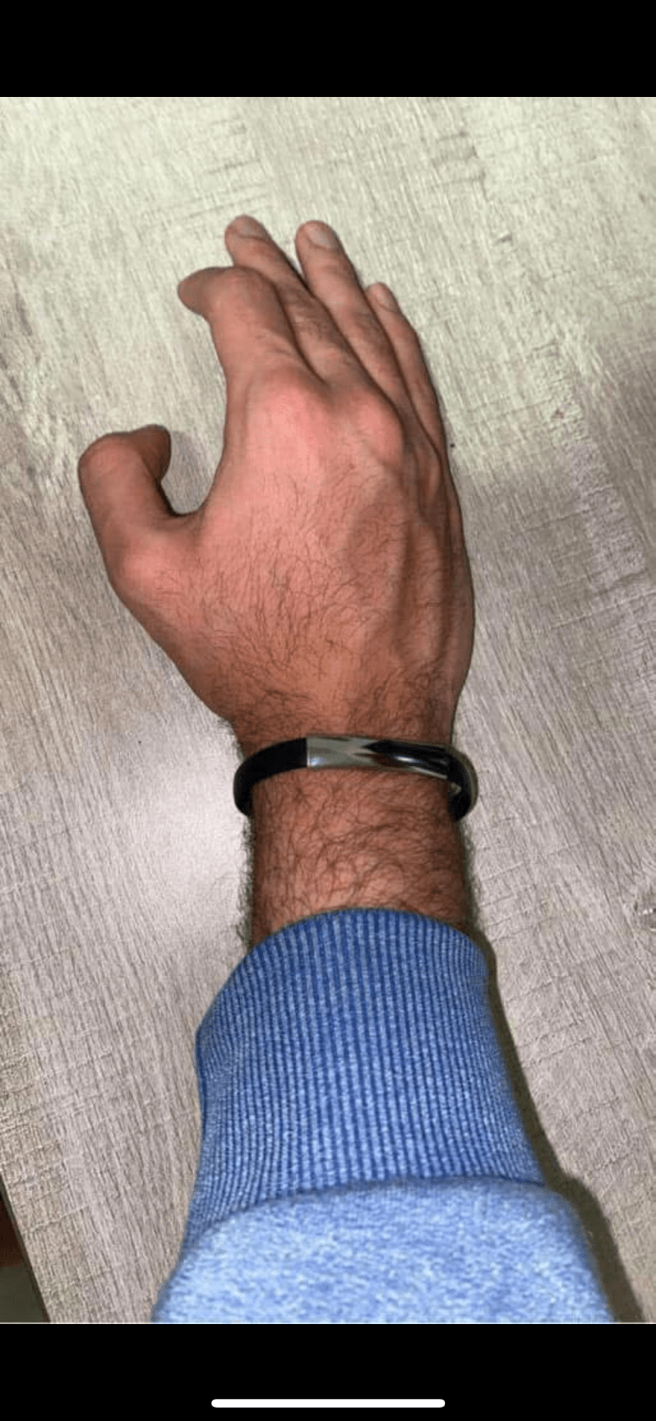 Chargeur Bracelet en cuir - détail de la connectique
